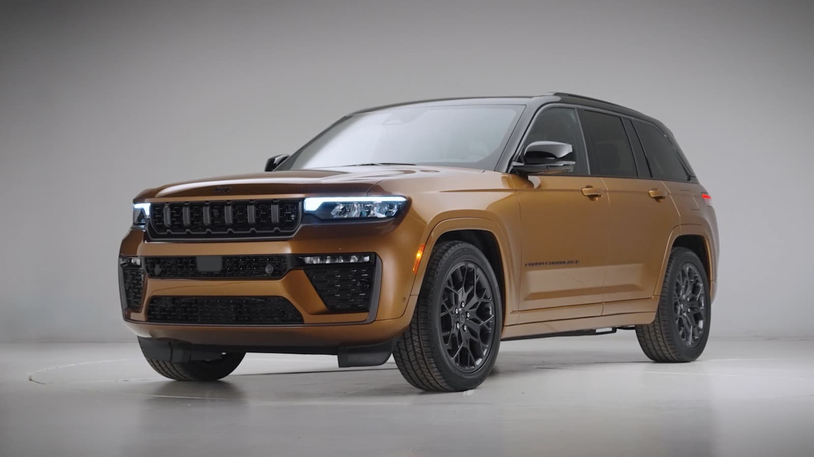 2026 Jeep Grand Cherokee Gets New Hurricane Turbo-Four Engine With 324 HP, But Don't Worry, The Pentastar V6 Lives On - Jalopnik
