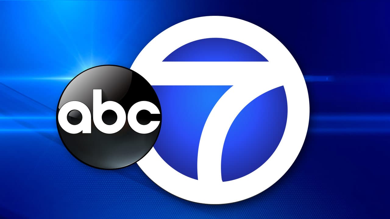 Cars collide during shooting in Orange, New Jersey; police investigating