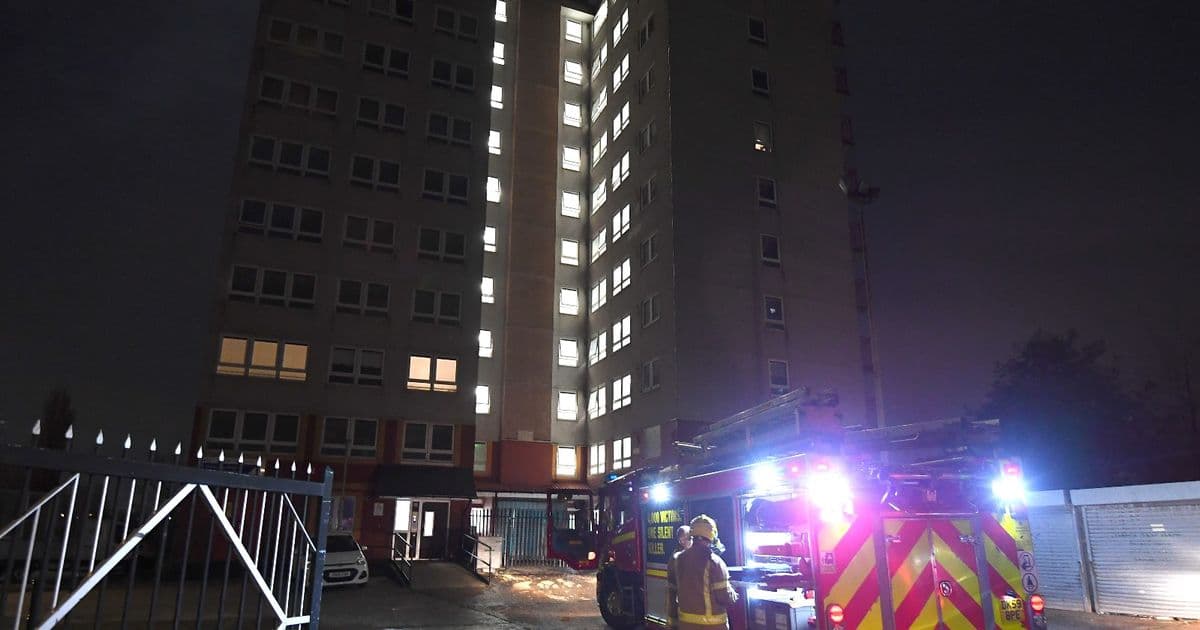 Emergency crews pelted with fireworks while racing to blaze at high-rise block - Manchester Evening News
