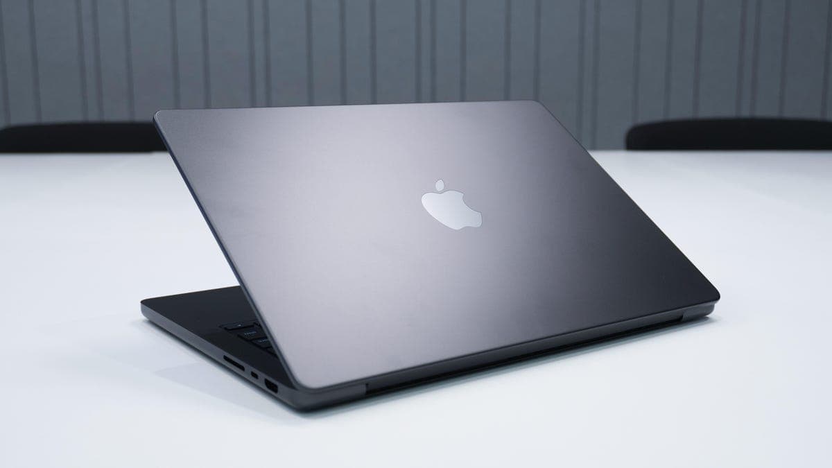 I recommend the MacBook Pro M5 to anyone looking for a last-minute laptop deal - here's why