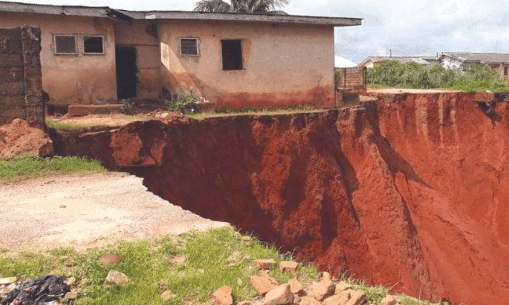 Oyo tackles flooding, erosion, launches statewide project inspection - Businessday NG