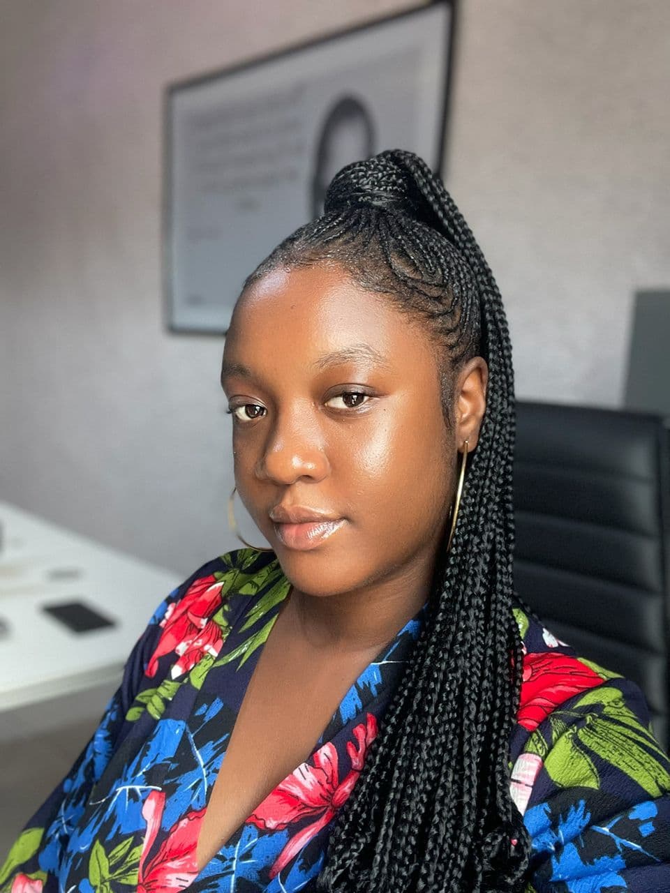 TheNiche Young Entrepreneur: As Eniola juggles regular job with online fashion store - TheNiche