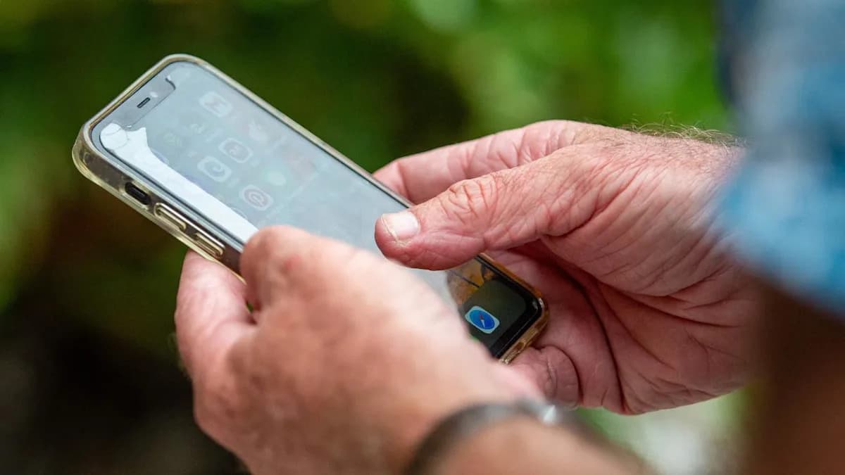 Warning to iPhone users on triple-0 calls
