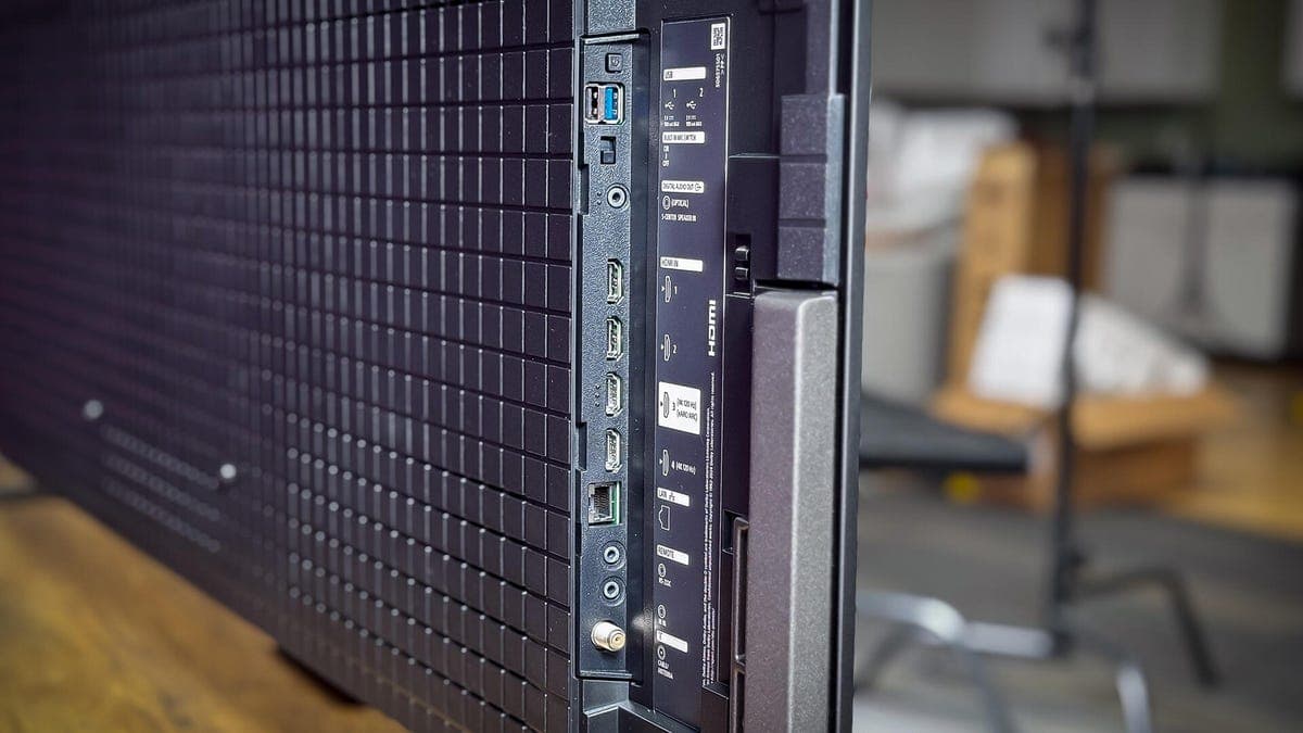 Your TV's USB port has a forgotten feature that can revitalize an old system for free